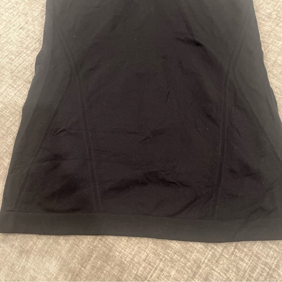 Athleta Speedlight Seamless Racerback Tank Top Women's Sz XS Black Ruching - Picture 4 of 6